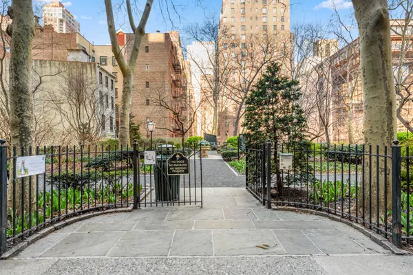 $425,000 | 25 Tudor City Place, Unit 1419 | Murray Hill