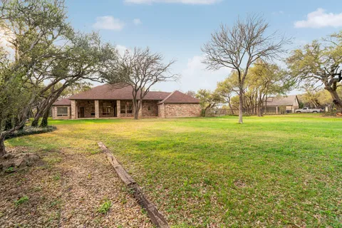 $899,900 | 301 Goldridge Drive, Georgetown, TX 78633