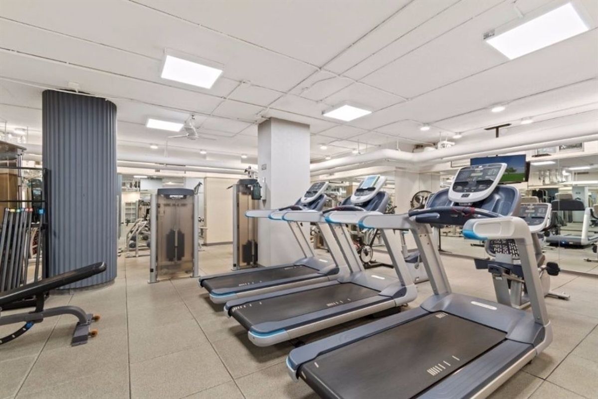 392 Central Park West, Unit 3G Manhattan, NY 10025 - Photo 10 of 14