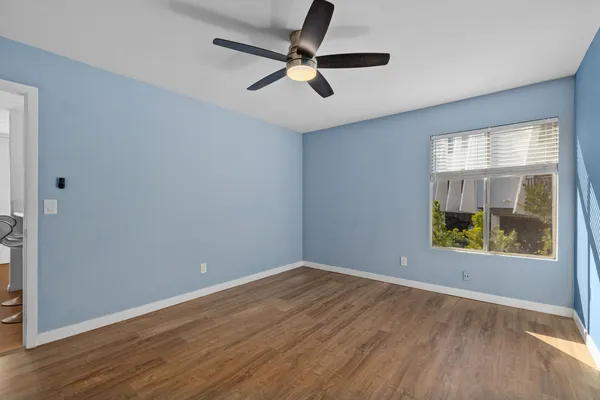 $375,000 | 7506 Parkway Drive, Unit 201, La Mesa, CA 91942