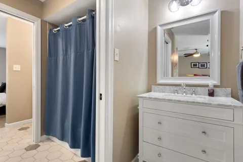 $1,995,000 | 13352 Weston Park Drive, St. Louis, MO 63131