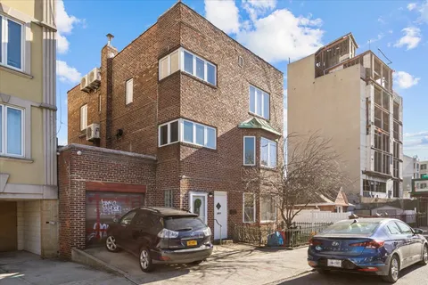 $1,550,000 | 2931 Brighton 8th Street | Brighton Beach