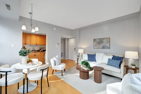 $299,000 | 1133 13th Street Northwest, Unit 704, Washington, DC 20005