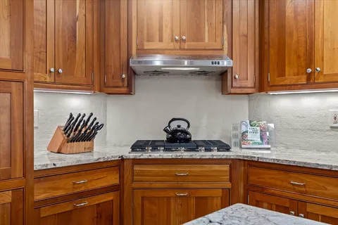 $1,495,000 | 20 Gay Street, Westwood, MA 02090