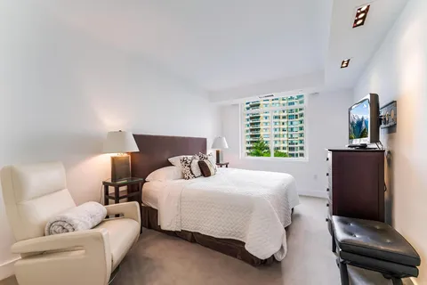 $5,200,000 | 5630 Wisconsin Avenue, Unit 805, Chevy Chase, MD 20815