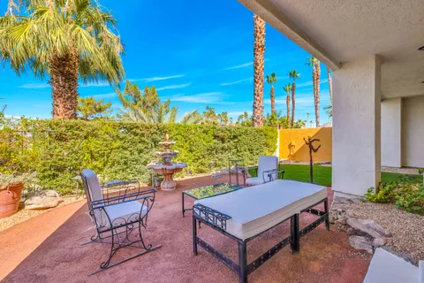 $1,235,000 | 5 Vista Loma Drive, Rancho Mirage, CA 92270