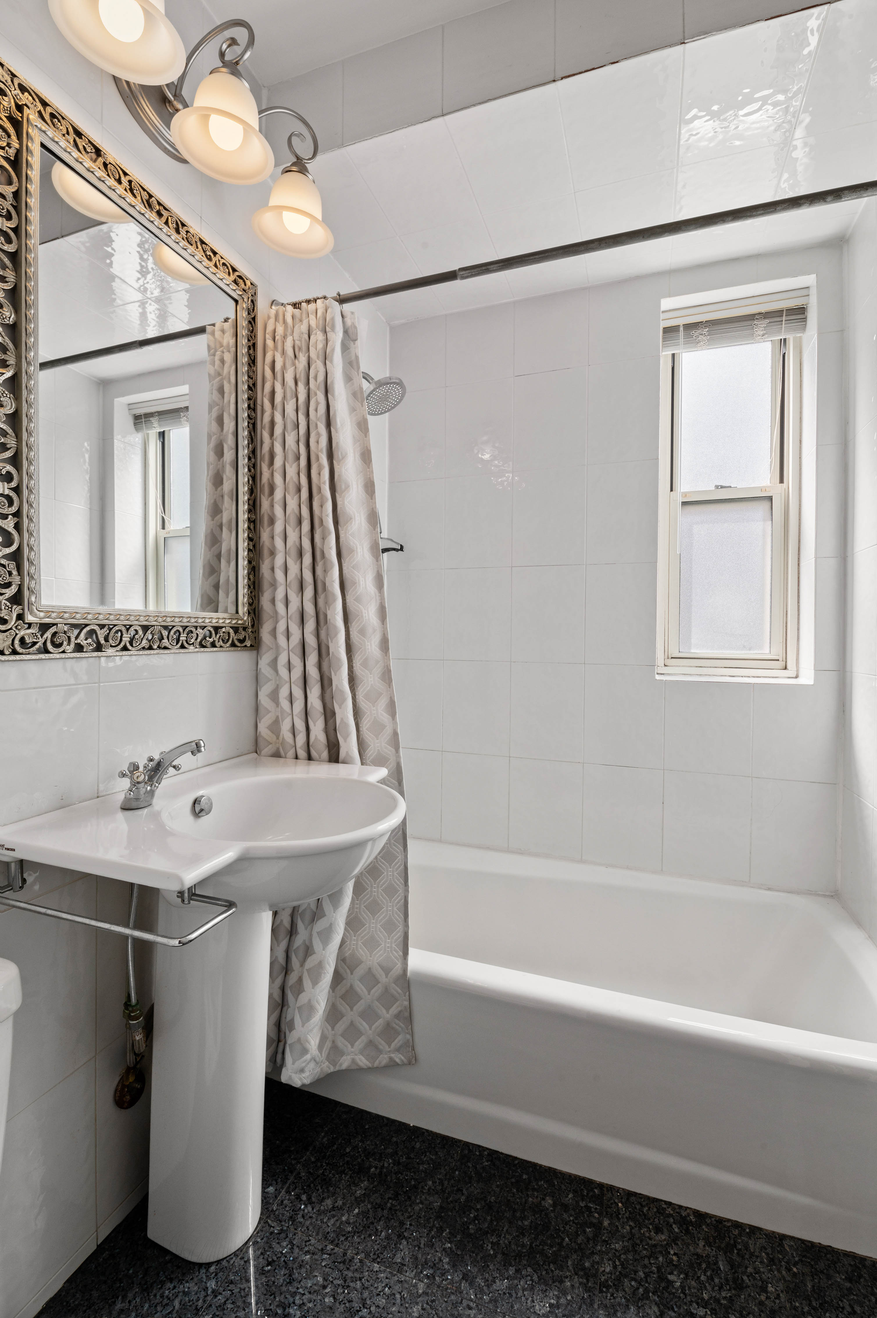 113-14 72nd Road, Unit 2L Queens, NY 11375 - Photo 8 of 17 Gallery Image 8