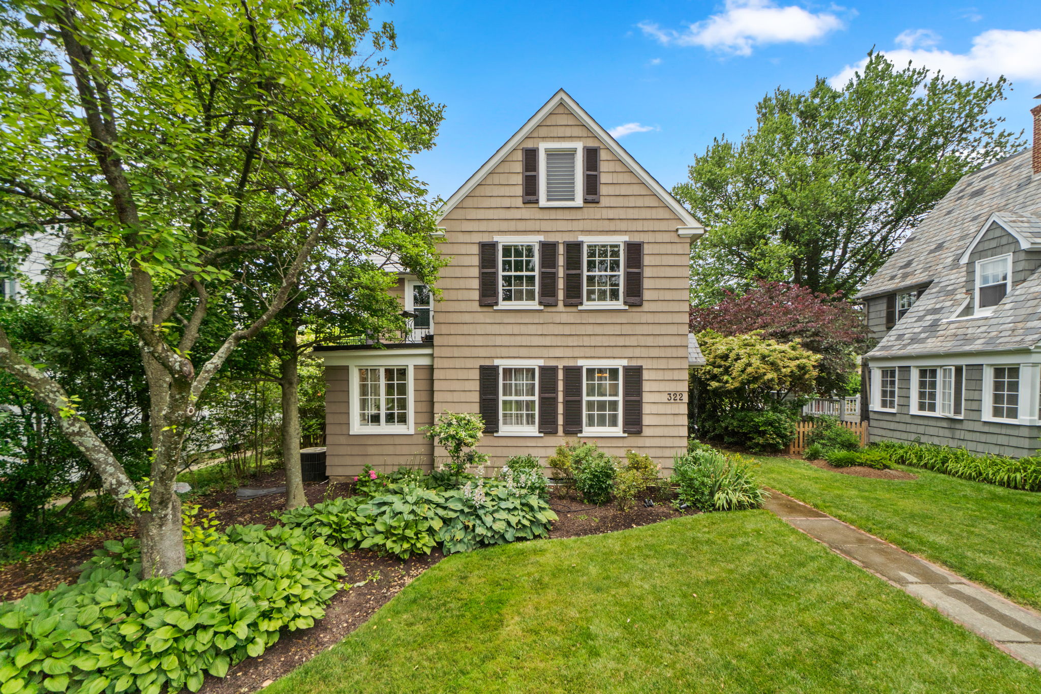 322 St Dunstans Road Baltimore, MD 21212 - Photo 1 of 36