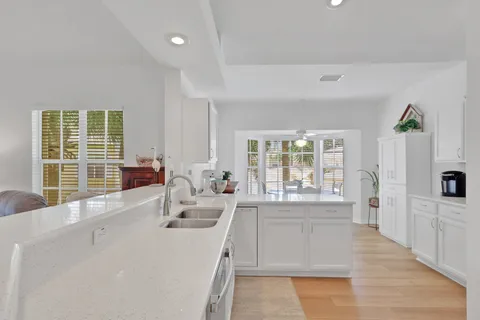 $420,500 | 680 Wiggins Lake Drive, Unit 202, Naples, FL 34110