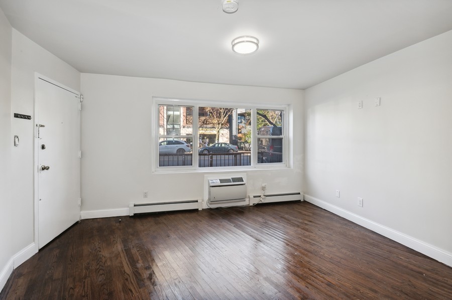 189 Woodpoint Road, Unit 1 Brooklyn, NY 11211 - Photo 2 of 14