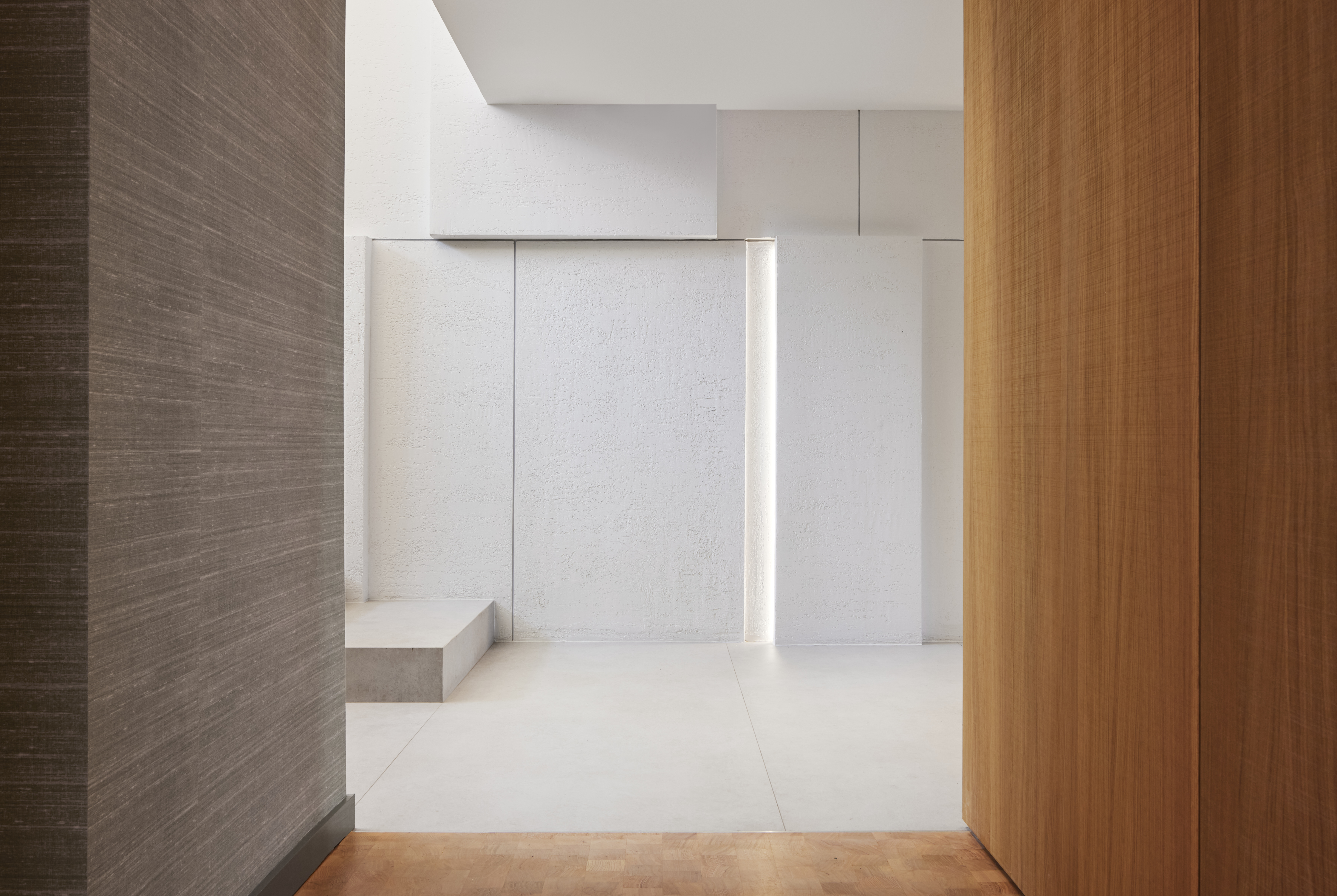 340 Lenox Road, Unit 4B Brooklyn, NY 11226 - Photo 17 of 24 a view of walk in closet