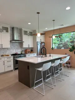 $1,275,000 | 2201 East 16th Street, Austin, TX 78702