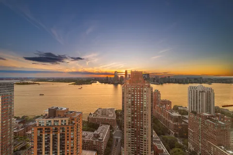a view of a washer and dryer