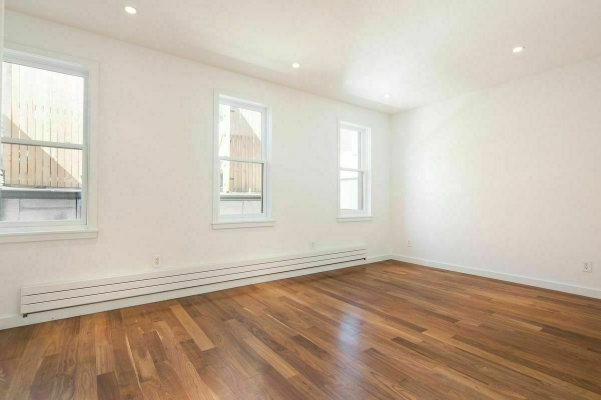 210 Bedford Avenue Brooklyn, NY 11249 - Photo 2 of 8