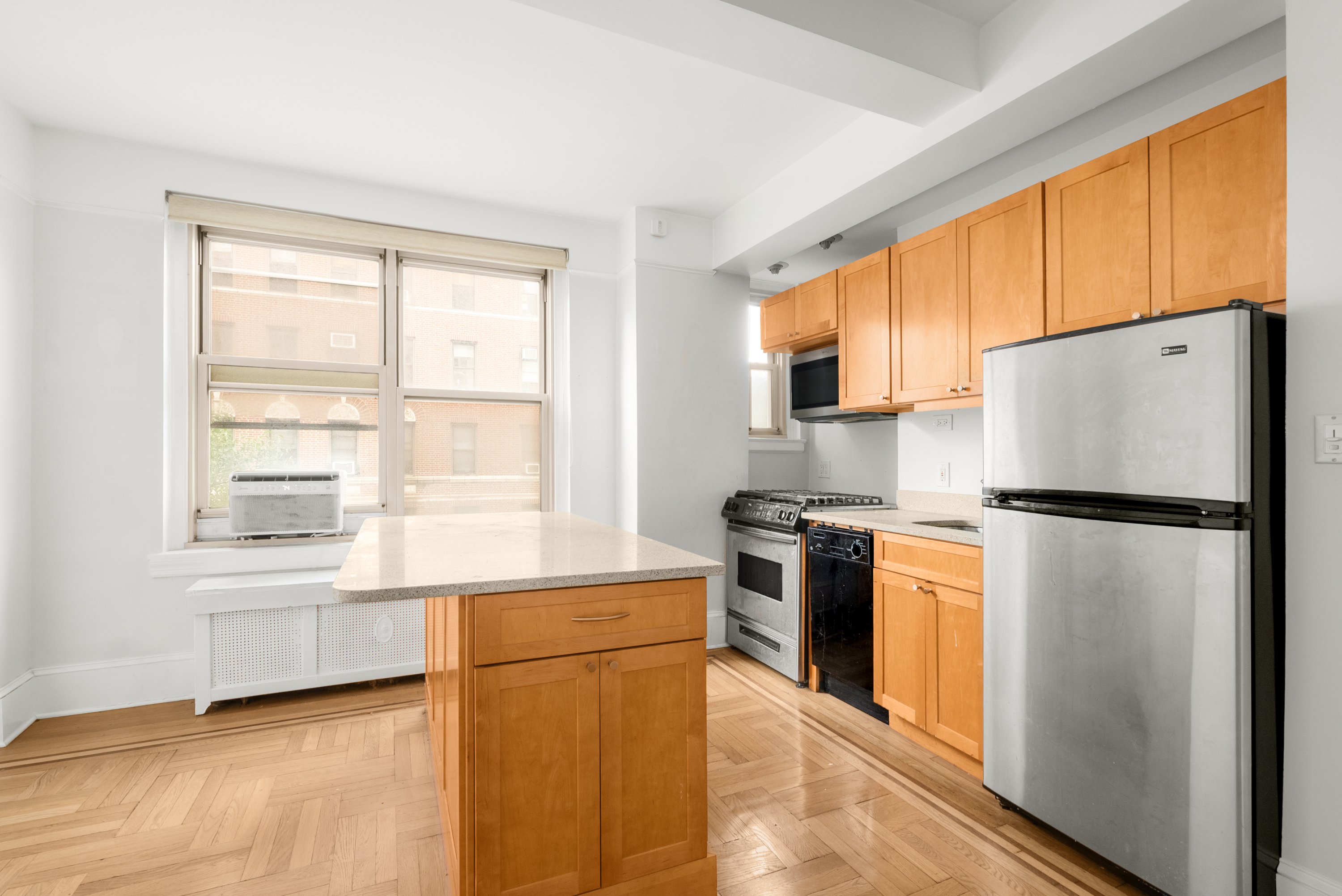 410 Central Park West, Unit 4C Manhattan, NY 10025 - Photo 3 of 9 Gallery Image 3