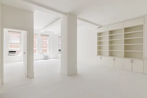 $1,475,000 | 100 Hudson Street, Unit 4C | TriBeCa