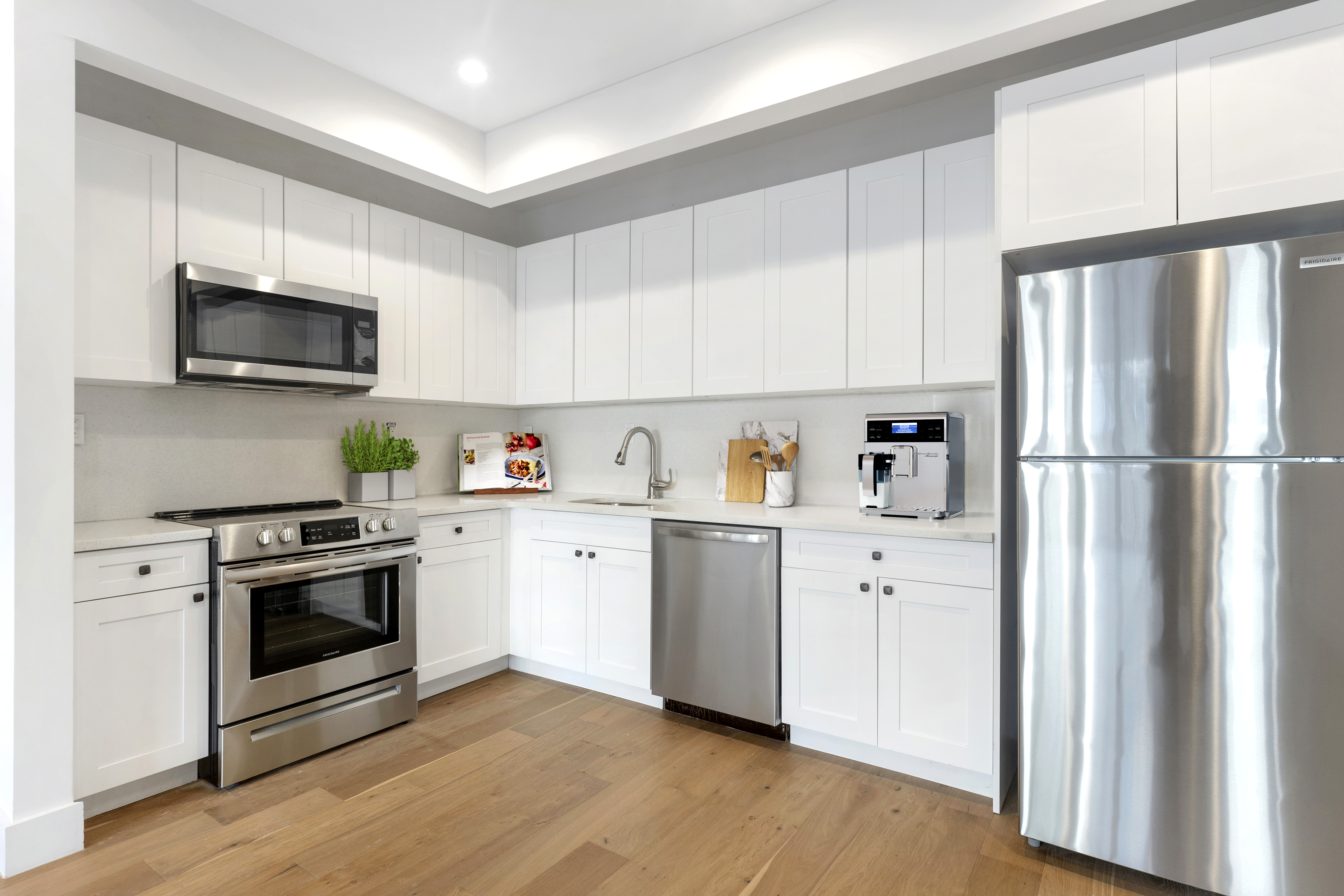 735 Lafayette Avenue, Unit 1A Brooklyn, NY 11221 - Photo 3 of 10