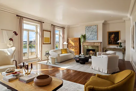 $35,000,000 | 1040 5th Avenue, Unit 16 | Upper East Side