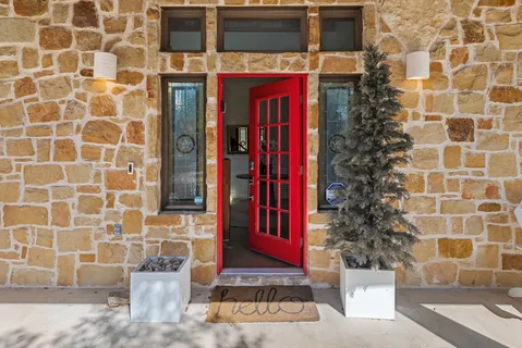 $1,375,000 | 10512 Lake Park Drive, Dripping Springs, TX 78620