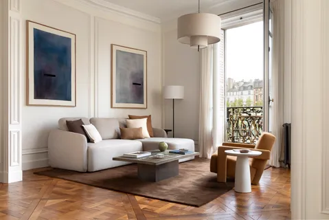 $762,000 | 53 Quai Des Grands Augustins, Paris, France .