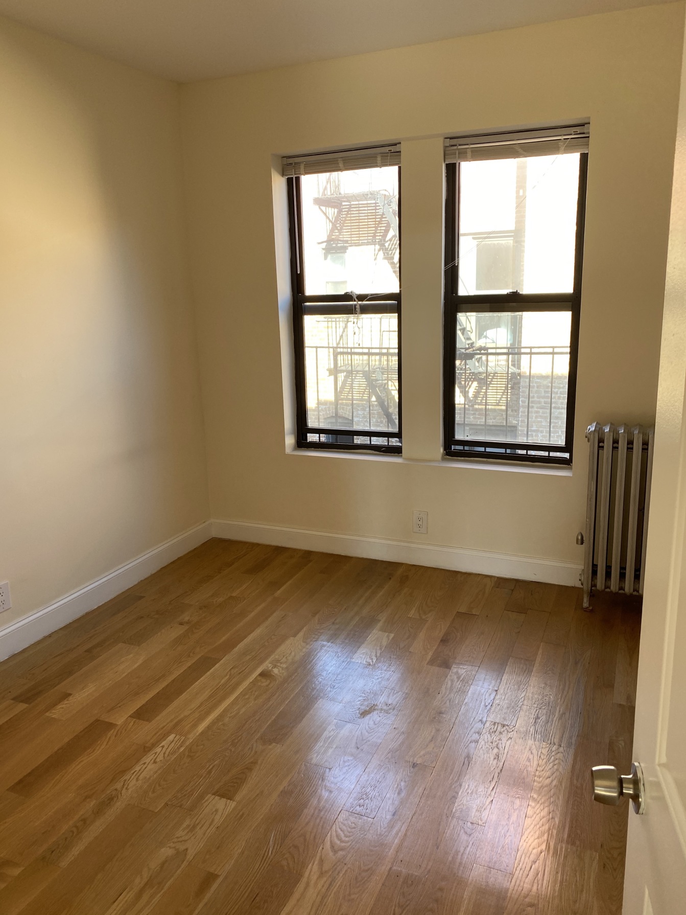 29-08 31st Avenue, Unit E4 Queens, NY 11106 - Photo 3 of 5