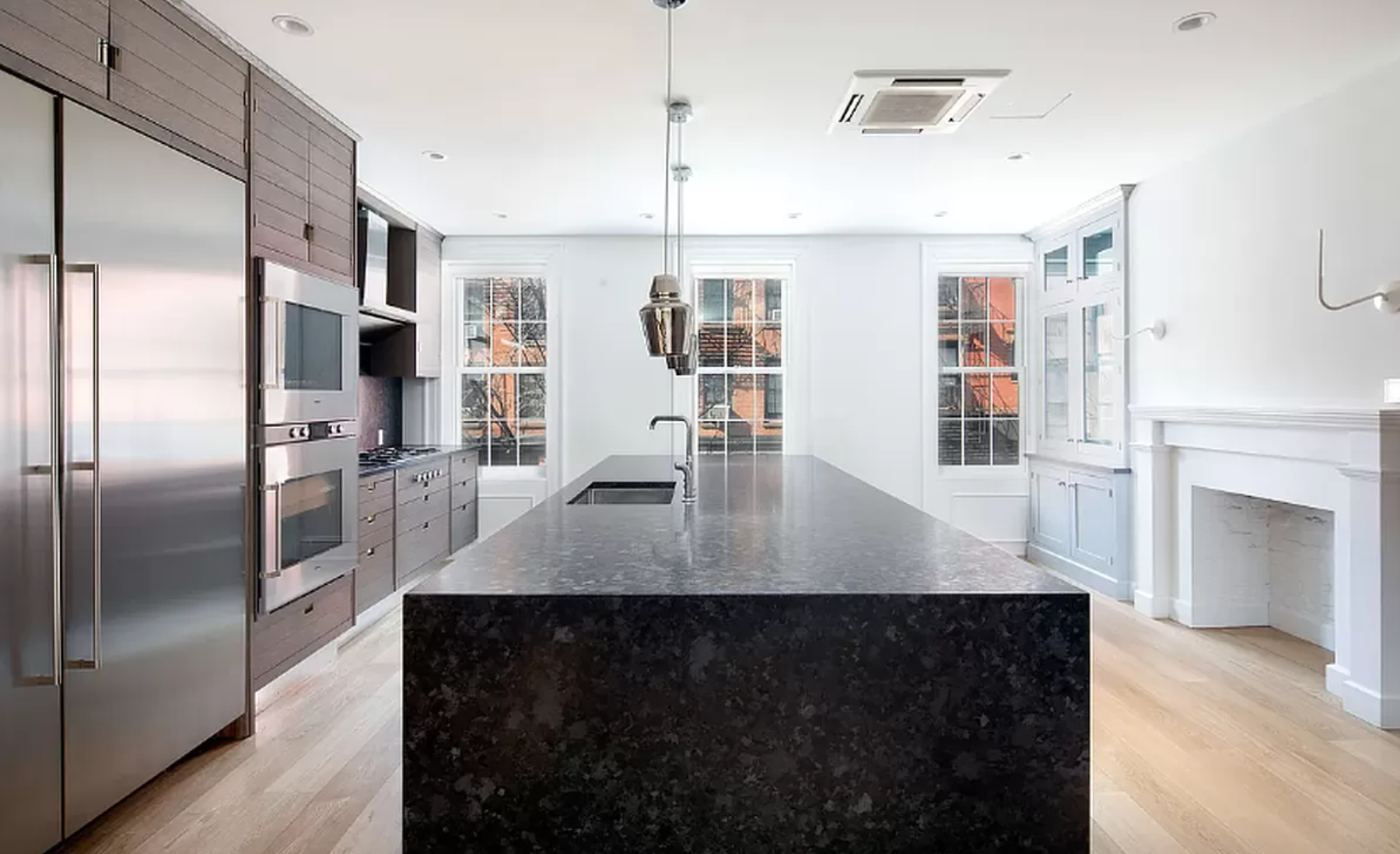 395 Bleecker Street Manhattan, NY 10014 - Photo 5 of 16