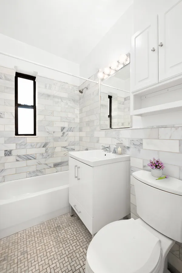 $1,275,000 | 65 Morton Street, Unit 2N | West Village