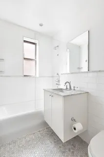 $3,600 | 425 14th Street, Unit B2 | Park Slope