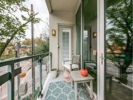 $375,000 | 2950 McKinney Avenue, Unit 211, Dallas, TX 75204