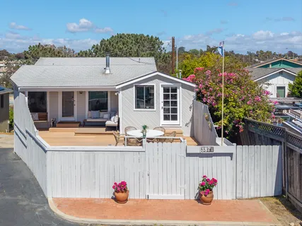$1,550,000 | 387 1/2 Ocean View Avenue, Encinitas, CA 92024