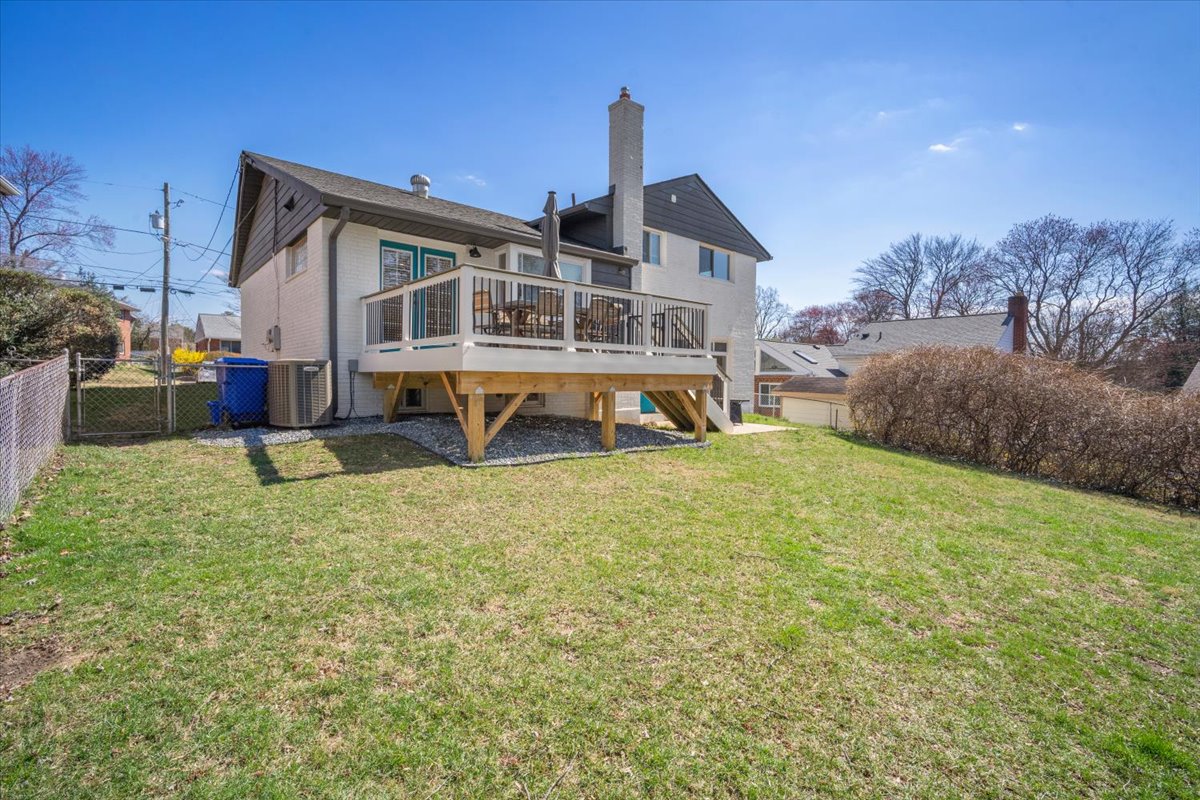 10302 Conover Drive Silver Spring, MD 20902 - Photo 3 of 39