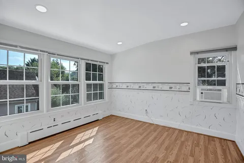 $1,425,000 | 5120 Wilson Lane, Bethesda, MD 20814