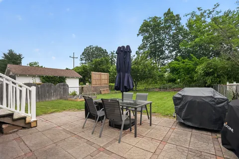 $425,000 | 35 Manor Avenue, Oaklyn, NJ 08107