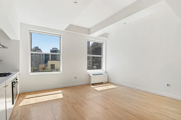 $4,500 | 15 Broad Street, Unit 2522 | Financial District