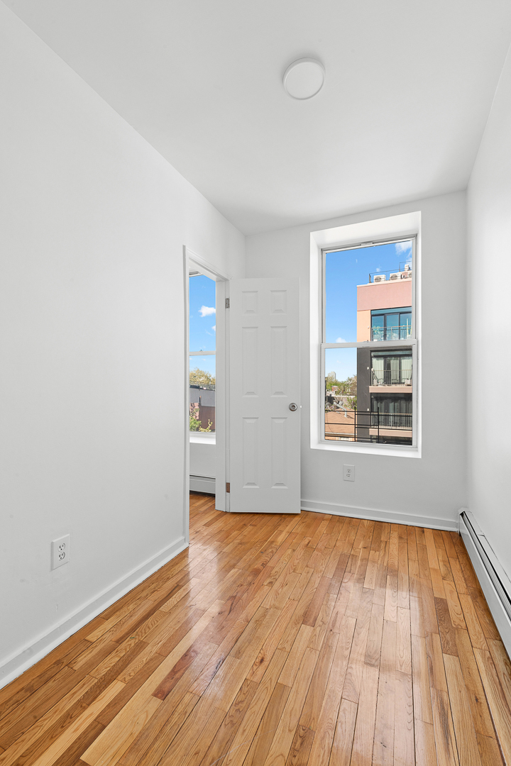 293 Tompkins Avenue Brooklyn, NY 11221 - Photo 4 of 14