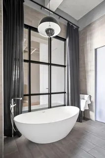 $2,200,000 | 448 West 37th Street, Unit 8C | Hudson Yards