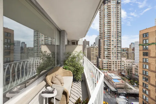 $625,000 | 1160 3rd Avenue, Unit 15H | Lenox Hill