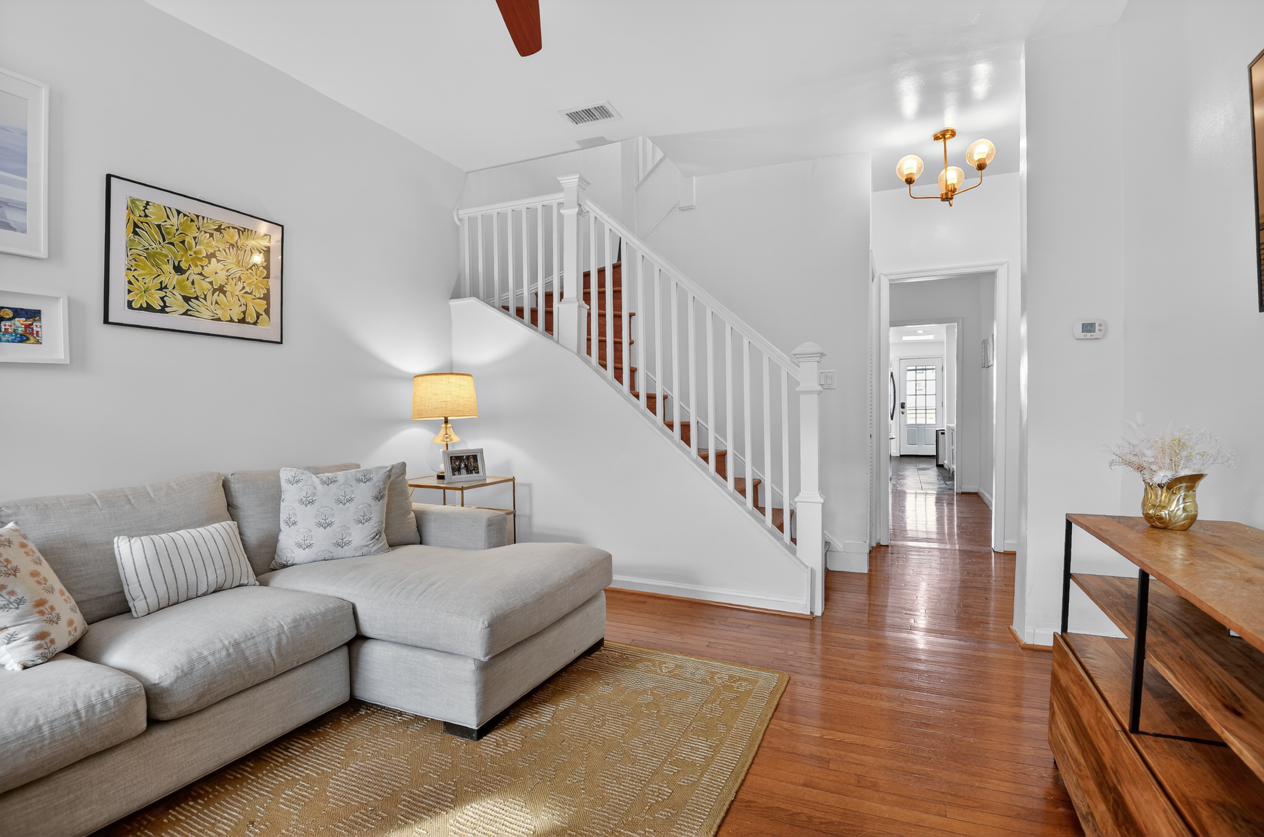 315 16th Street Southeast Washington, DC 20003 - Photo 5 of 21