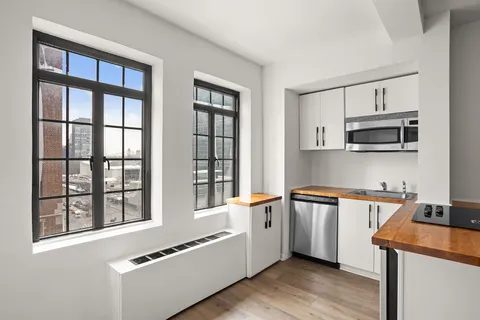 $375,000 | 5 Tudor City Place, Unit 602 | Murray Hill