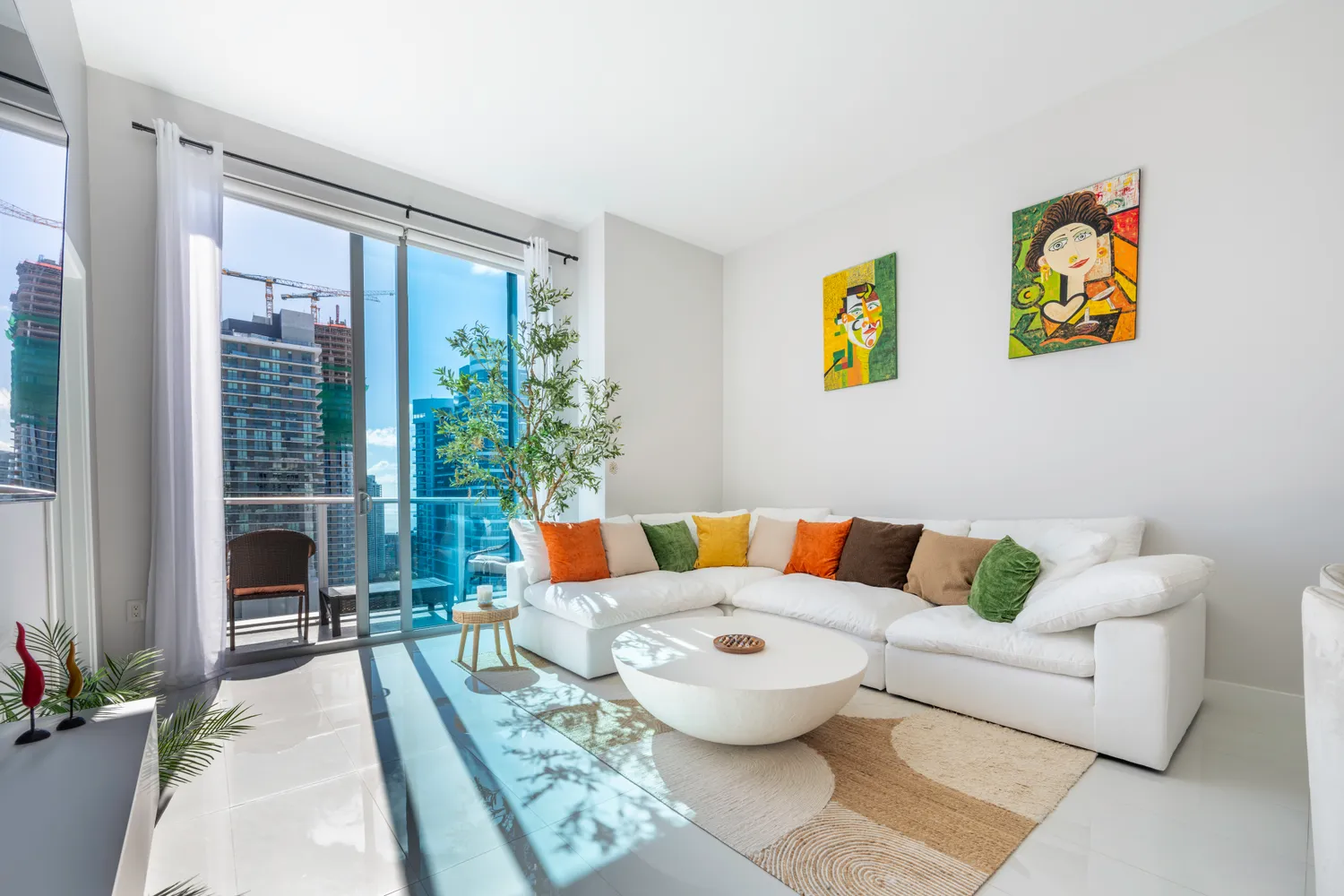 $880,000 | 1100 South Miami Avenue, Unit 4203, Miami, FL 33130