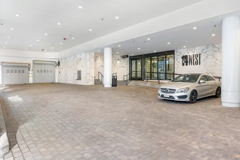 $1,195,000 | 14 West Broadway, Unit 507, Boston, MA 02127