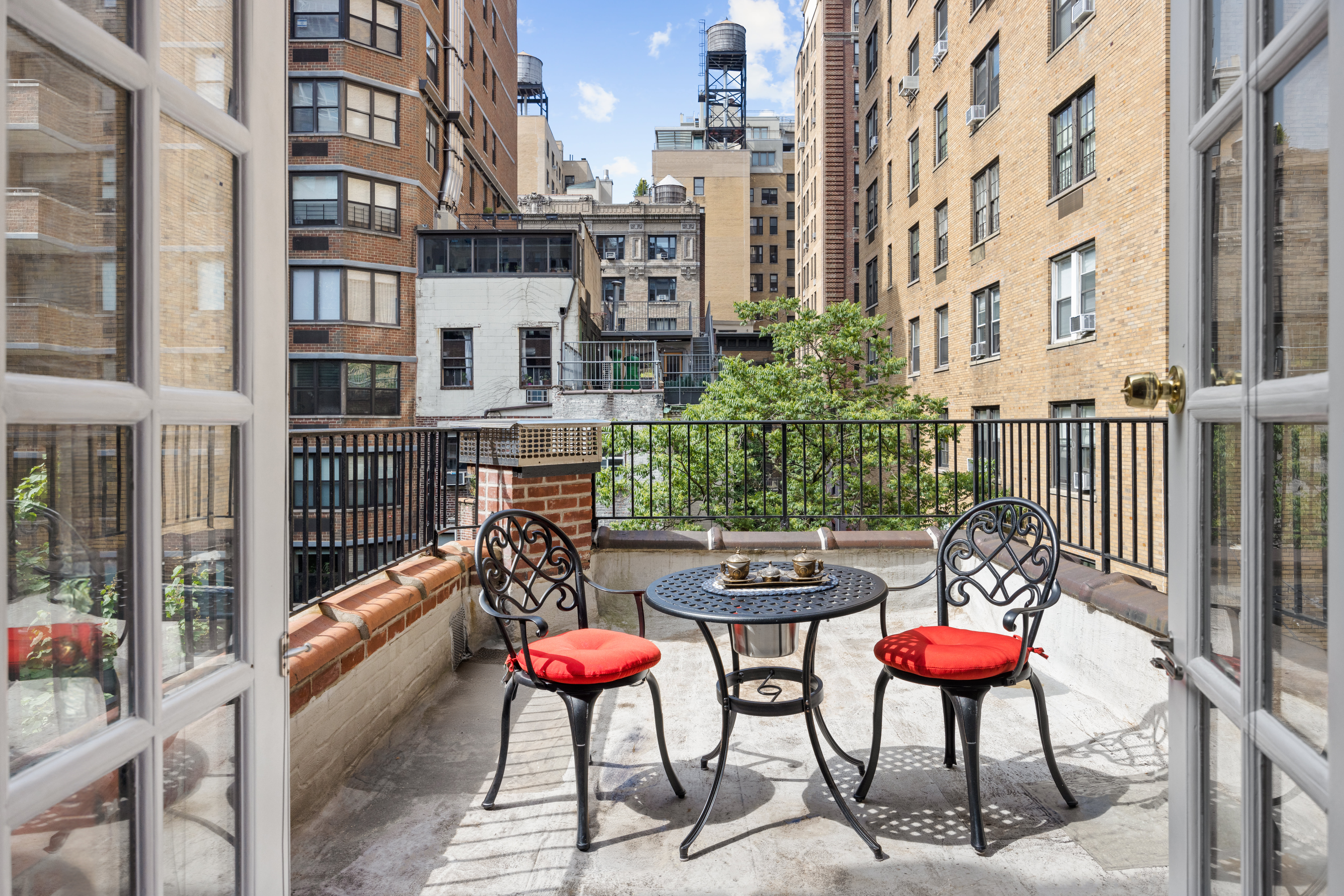 278 West 86th Street, Unit 4B Manhattan, NY 10024 - Photo 5 of 9