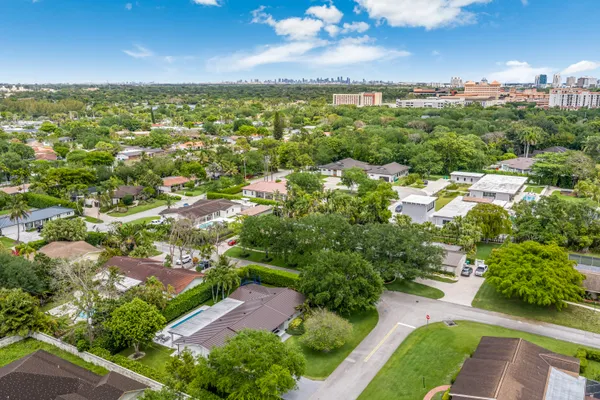 $1,800,000 | 9511 Southwest 93rd Street, Miami, FL 33176
