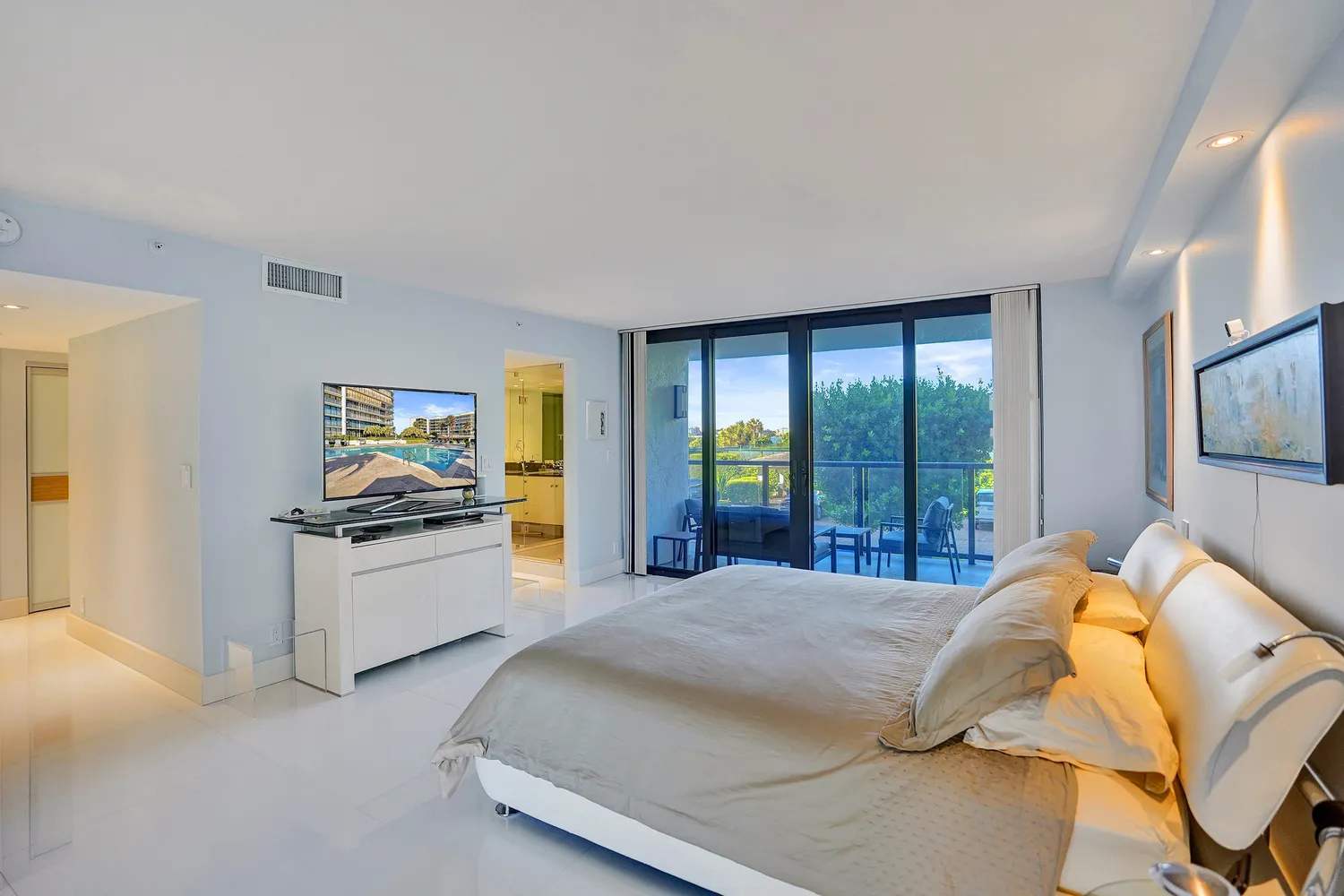 $1,199,000 | 3440 South Ocean Boulevard, Unit 105N, Palm Beach, FL 33480