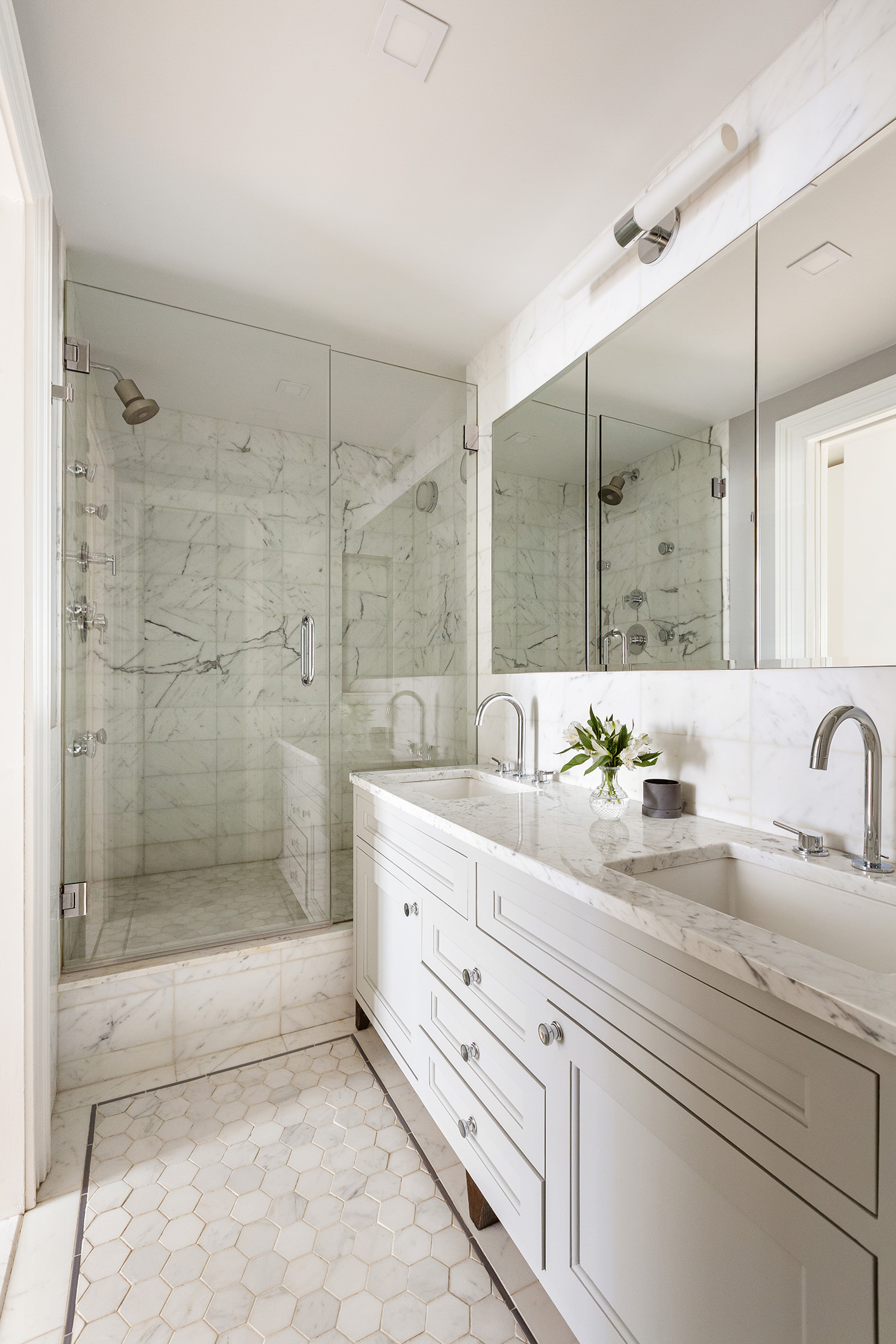 165 West 66th Street, Unit 8ZA Manhattan, NY 10023 - Photo 10 of 16