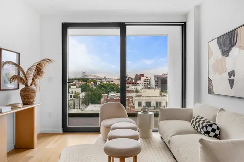 $840,000 | 14-35 Broadway, Unit 6A | Astoria