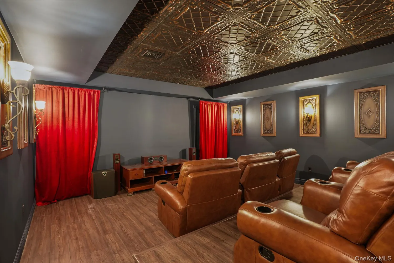 $2,495,000 | 4 Hageman Court, Katonah, NY 10536