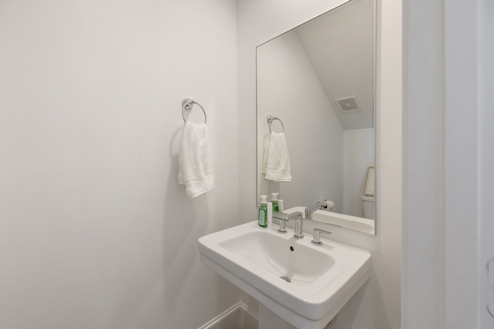 3306 West 12th Street Houston, TX 77008 - Photo 13 of 30
