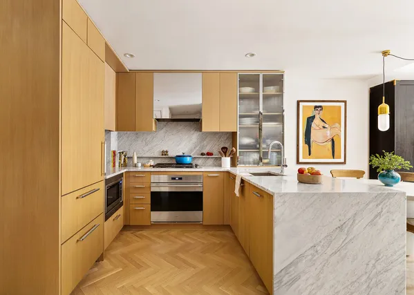 $1,090,000 | 300 West 122nd Street, Unit 5N | Harlem