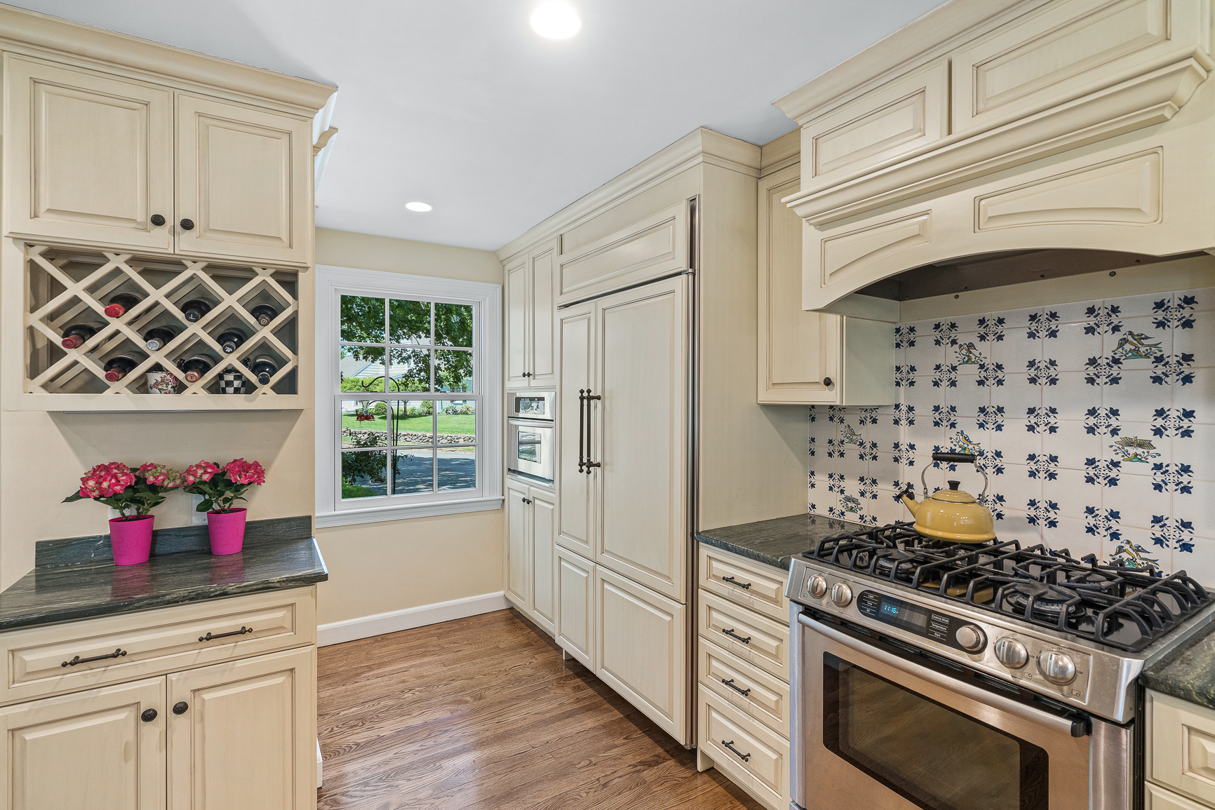 10 Lincoln Circle Wellesley, MA 02481 - Photo 36 of 61